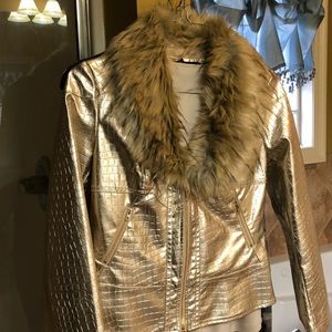 Brand new Gold Jacket w: Fur collar